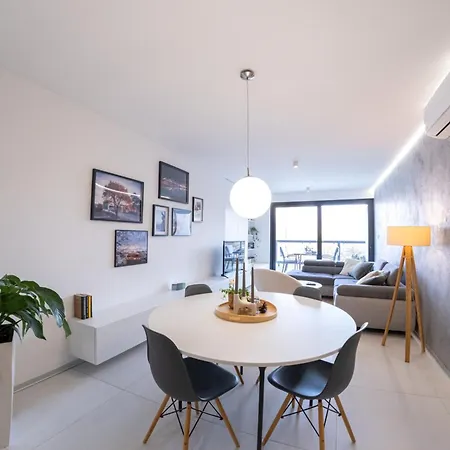 Nautis Apartment
